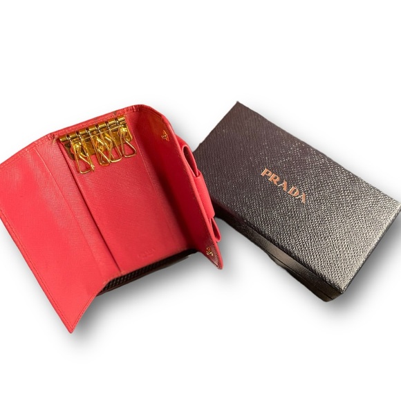 PRADA⭐️ PINK BOW, SAFFIANO LEATHER KEY RING WALLET WITH BOX & COA - Picture 5 of 15